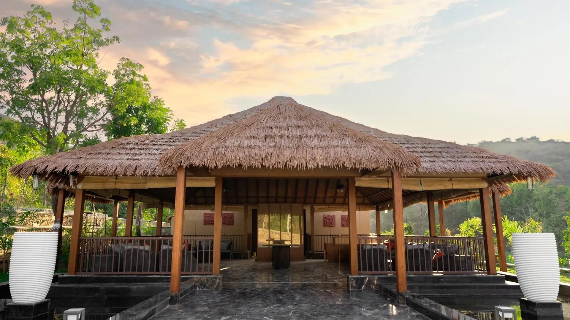Tree Of Life Amara Resorts & Spa, Ουνταϊπούρ Ξενοδοχείο